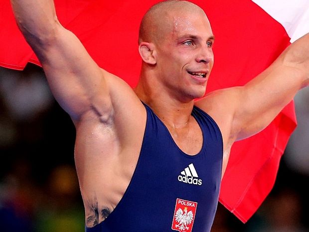 Damian Janikowski obronił honor męskich zapasów (fot. PAP/EPA)