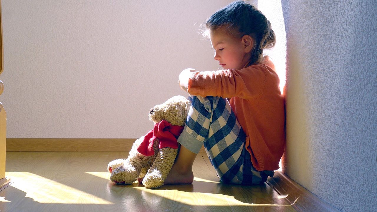 Niekorzystne doświadczenia w dzieciństwie powodują poważne reperkusje (fot. Shutterstock/Erika Richard)