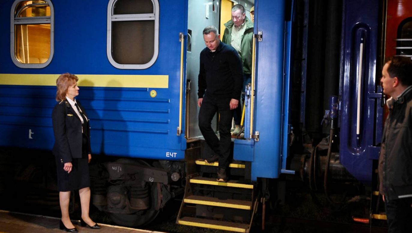 Ze względów bezpieczeństwa prezydent podróżował pociągiem (fot. PAP/Darek Delmanowicz)