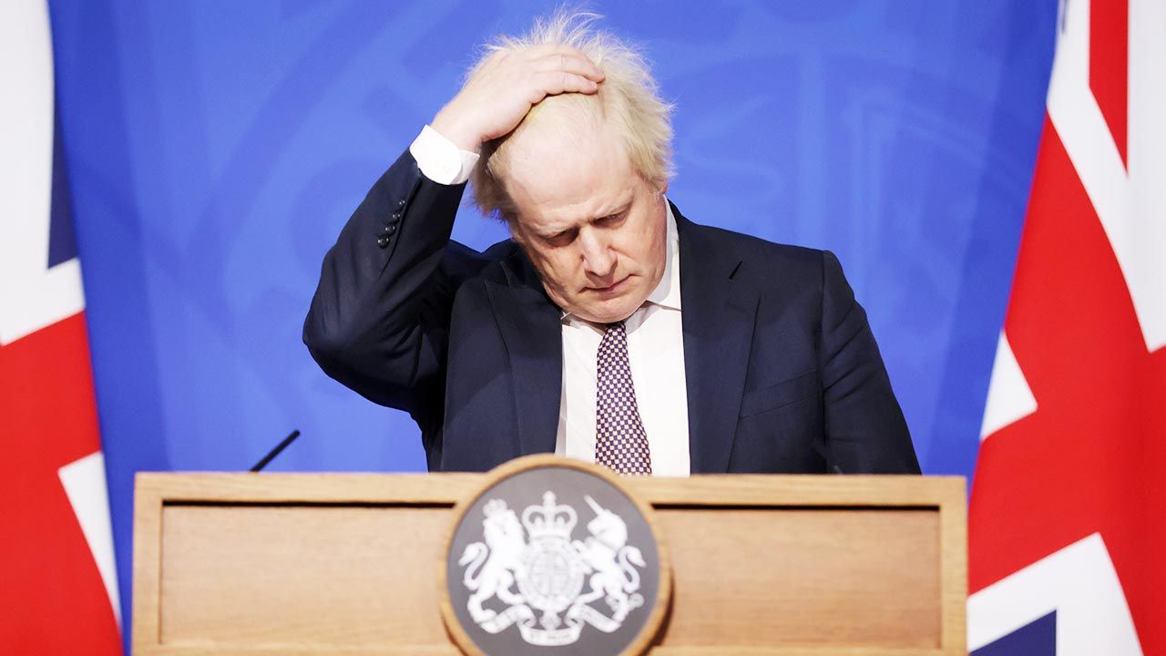 – Musimy kupić sobie czas – tłumaczył Boris Johnson (fot. Hollie Adams - WPA Pool/Getty Images)