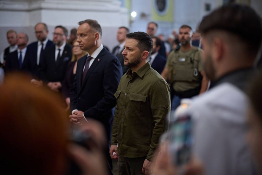 Супольны малебен Уладзіміра Зяленскага і Анджэя Дуды ў Кафедральным касцёле Святых Пятра і Паўла ў Луцку. 9 ліпеня 2023 года. (Фота: РБК-Україна / Telegram)
