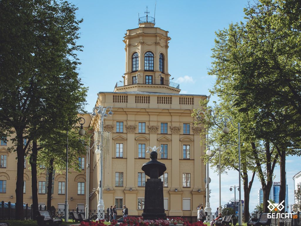 Будынак Камітэту дзяржаўнай бяспекі. Менск, Беларусь. 21 траўня 2021 года. (Фота: Белсат)