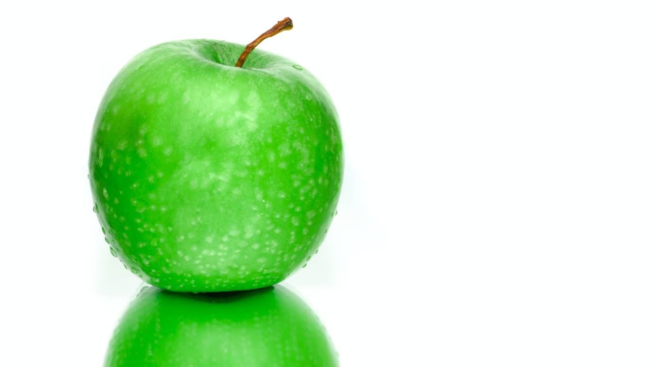 Dlaczego w górnej części jabłka zawsze tworzy się dołek? (fot. Pexels) Dlaczego w górnej części jabłka zawsze tworzy się dołek? (fot. Pexels)