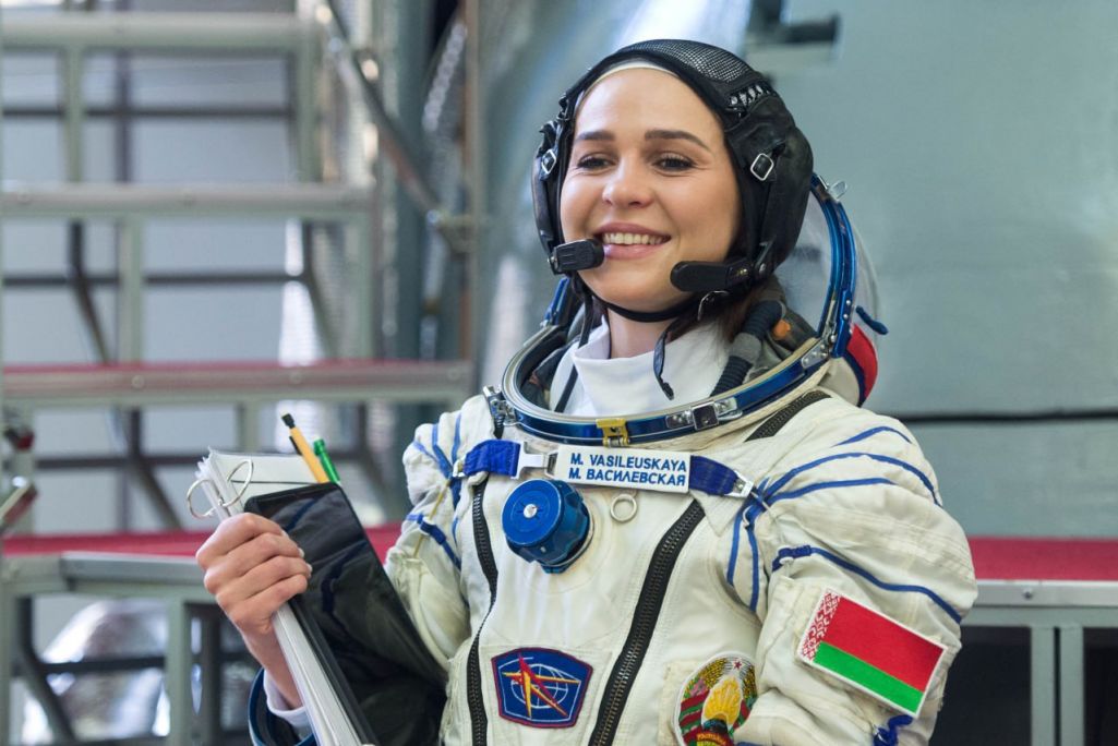 Бортправадніца «Белавіі» Марына Васілеўская падчас рыхтавання да палёту ў космас. 6 кастрычніка 2023 года. Крыніца: roscosmos_gk / Telegram