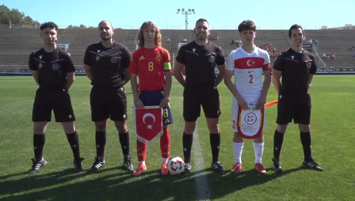 Michał Żuk (z numerem 8, fot. YT/RFEF) Michał Żuk (z numerem 8, fot. YT/RFEF)