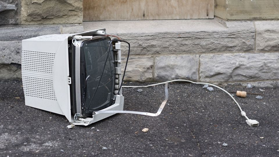 Po meczu z Senegalem wyrzucił telewizor przez okno ...