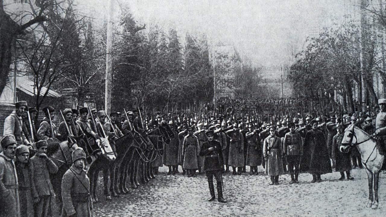 Gdyby nie wojna z Polską, bolszewicy podbiliby Gruzję już rok wcześniej (fot. Universal History Archive/Universal Images Group via Getty Images) Gdyby nie wojna z Polską, bolszewicy podbiliby Gruzję już rok wcześniej (fot. Universal History Archive/Universal Images Group via Getty Images)