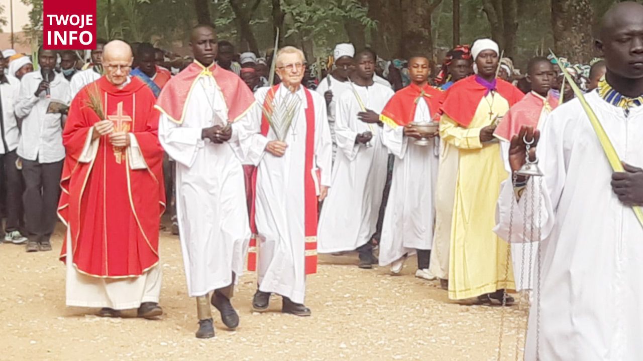 O. Alojzy Chrószcz prowadzi nabożeństwa wielkopostne w Kamerunie (fot.Twoje Info)