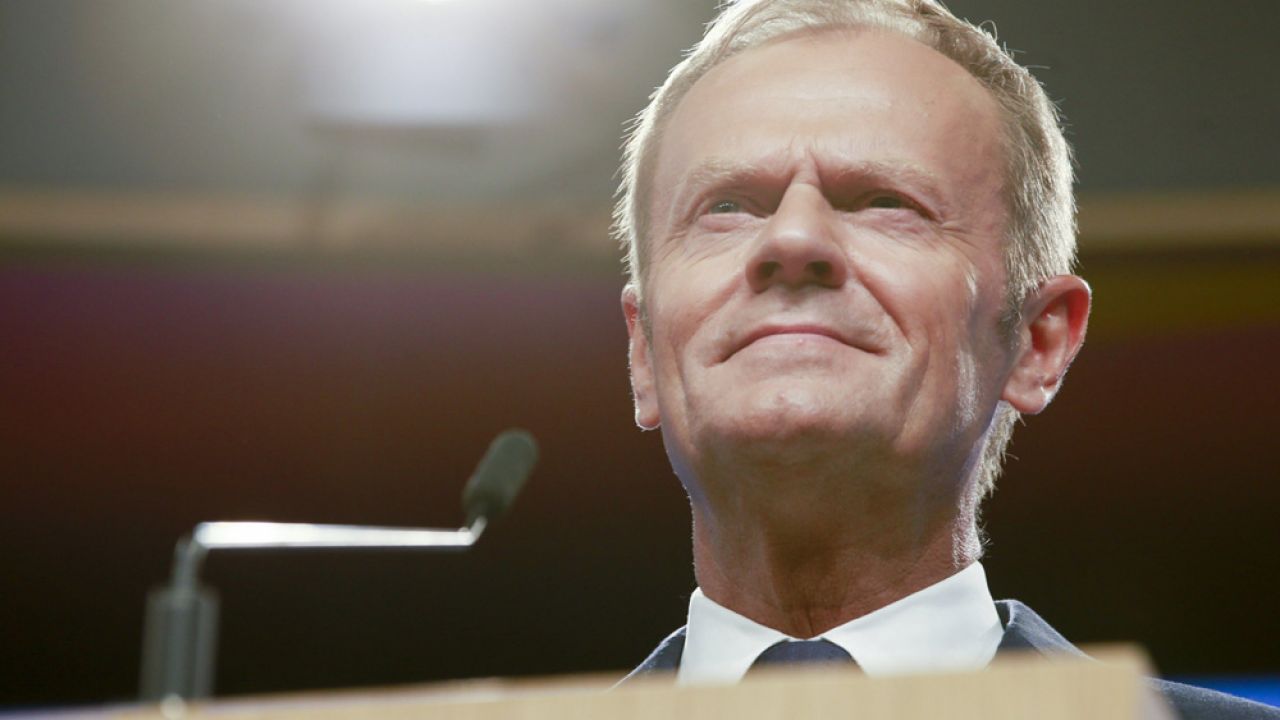 Przewodniczący Tusk zadeklarował, że podczas szczytu zapyta prezydneta Trumpa o stanowisko ws. przemytu migrantów (fot. PAP/EPA/OLIVIER HOSLET) Przewodniczący Tusk zadeklarował, że podczas szczytu zapyta prezydneta Trumpa o stanowisko ws. przemytu migrantów (fot. PAP/EPA/OLIVIER HOSLET)