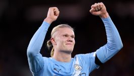 Erling Haaland imponuje formą strzelecką na starcie nowego sezonu. W meczu z Villarrealem Norweg zdobył bramkę po raz dwunasty z rzędu, dzięki czemu wyrównał osiągnięcie Cristiano Ronaldo (fot. Getty)