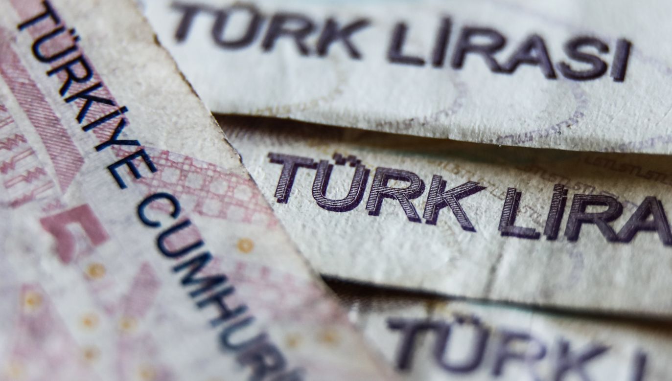Turkish lira banknotes. Photo: Jakub Porzycki/NurPhoto via Getty Images
