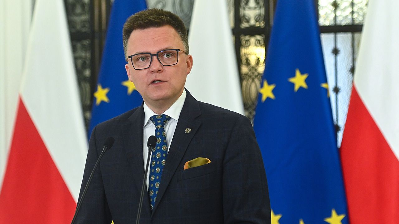 Marszałek Sejmu, lider Polski 2050 Szymon Hołownia poinformował, że w listopadzie, po zakończeniu pełnienia przez niego funkcji marszałka Sejmu, Polska 2050 otrzyma stanowisko wicepremiera oraz...