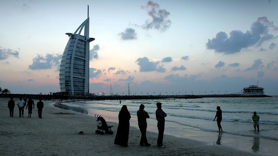 Dubaj buduje nowe sztuczne wyspy - tvp.info
