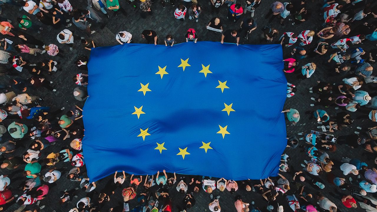 Milion podpisów i co dalej? Jak działa Europejska Inicjatywa