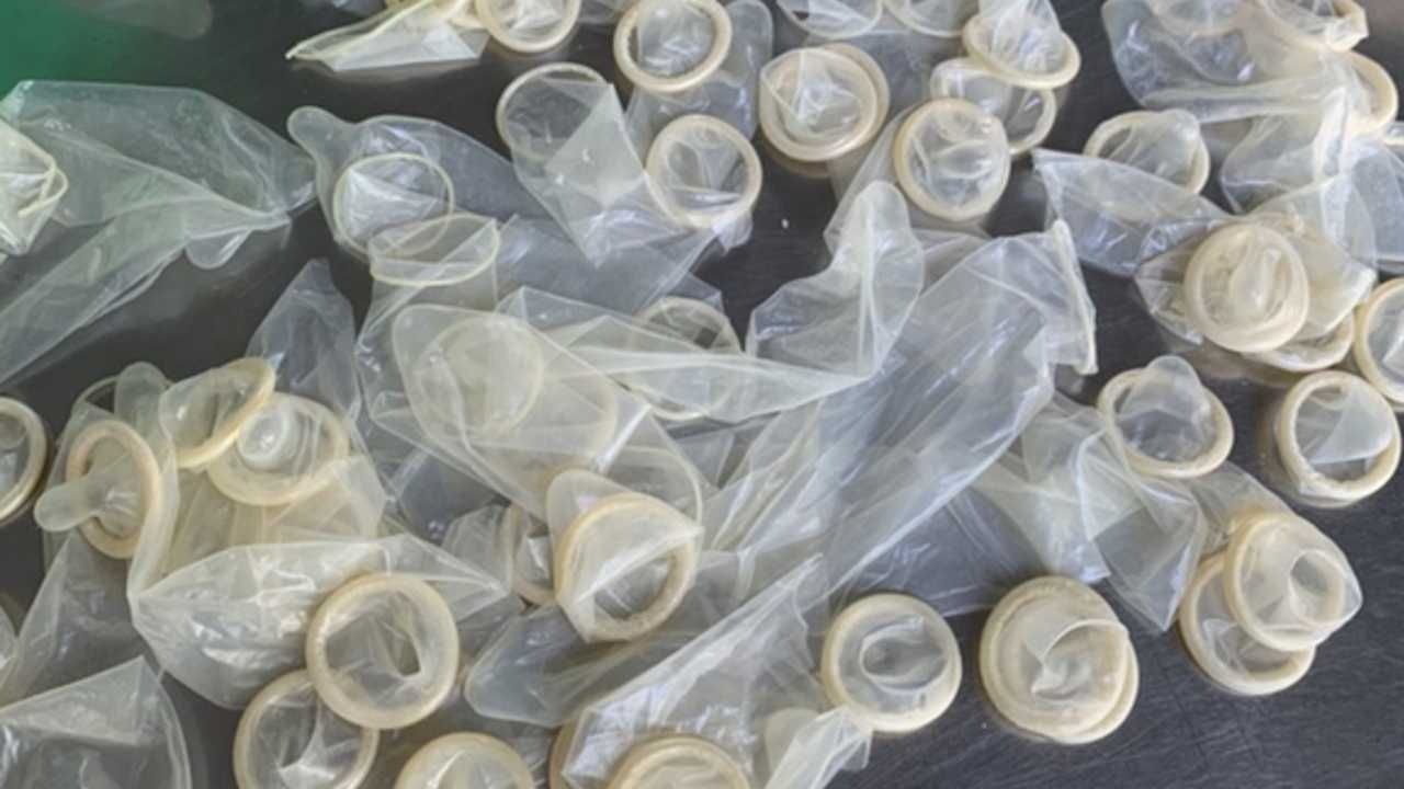 Policja przejęła ponad 320 tysięcy kondomów (fot. Wietnamska policja)