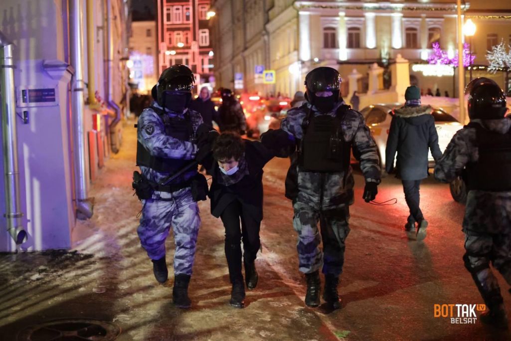 Здымак мае ілюстрацыйны характар. Затрыманні ў цэнтры Масквы пасля абвяшчэння прысуду Аляксею Навальнаму. Масква, Расея. 2 лютага 2021 года. (Фота: Георгій Малец / Вот Так / Белсат)