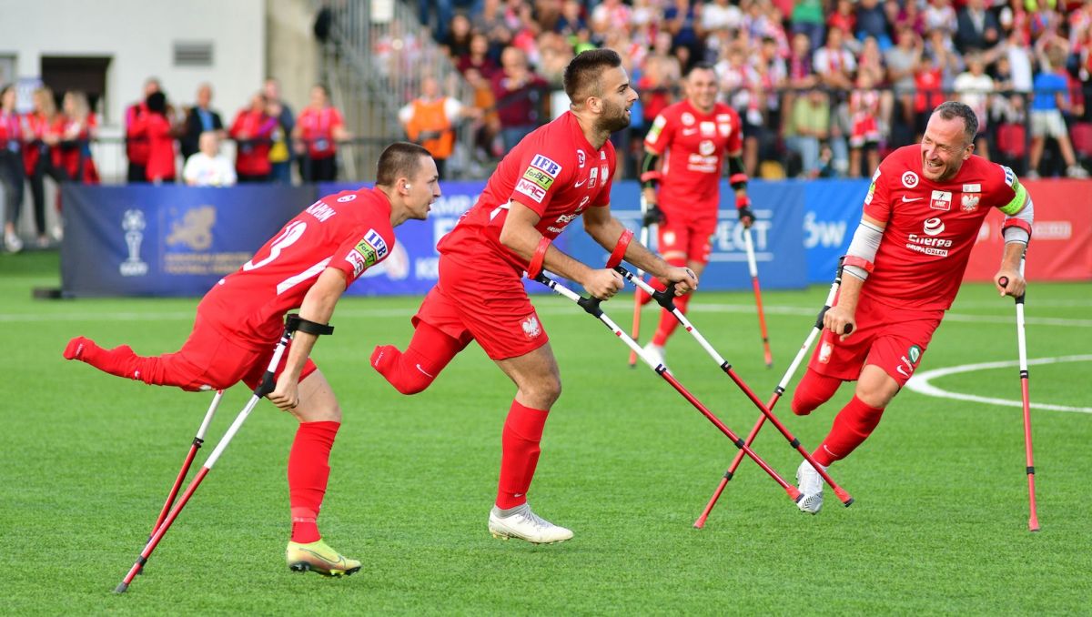 Radość reprezentantów Polski w amp futbolu (fot. 400mm.pl)