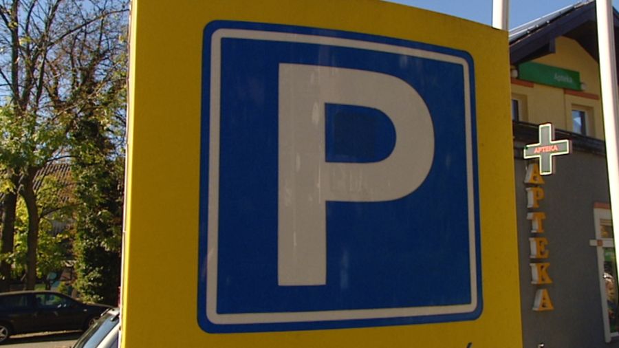 Przed szpitalem niebawem maja pojawić się parkomaty. Fot. TVP3 Katowice