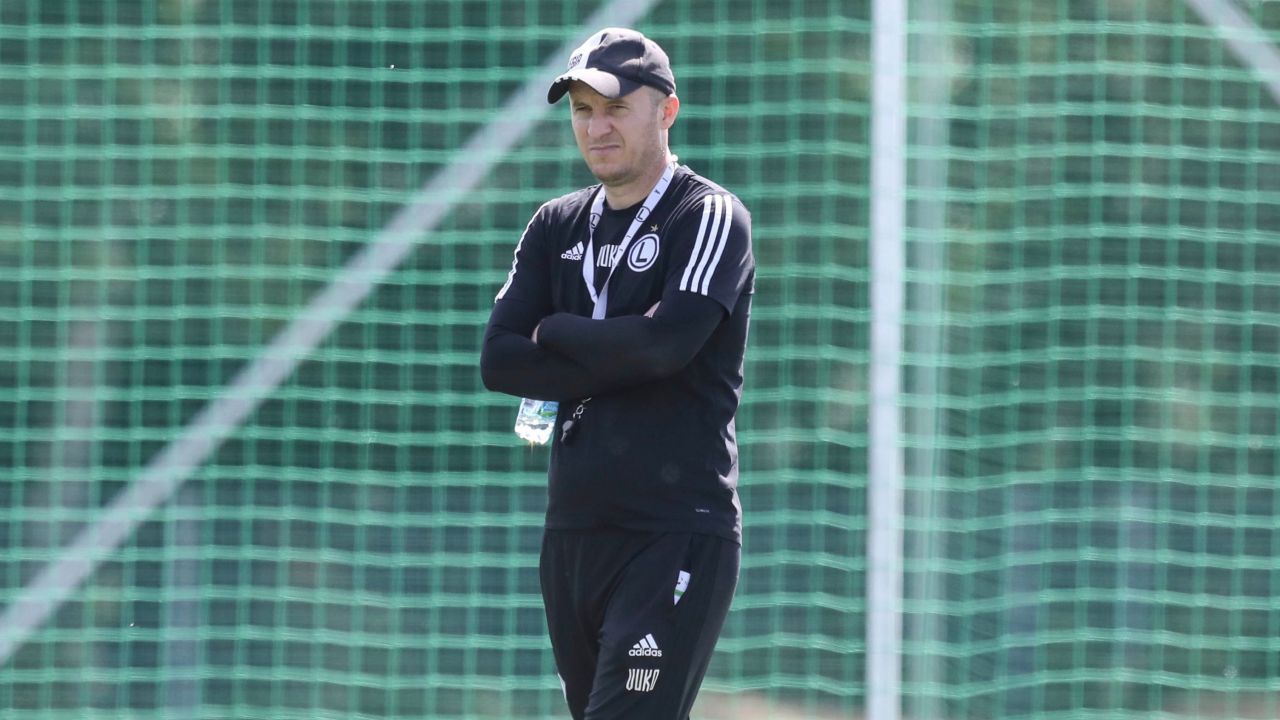 Legia Warszawa – Linfield. Aleksandar Vuković przed meczem Liga Mistrzów. Transmisja w TVP