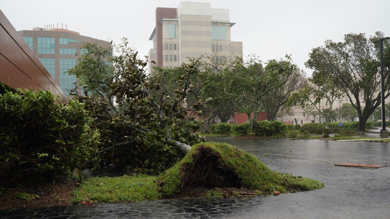 Huragan Ian uderzył we Florydę jako niebezpieczny huragan kategorii 4 w środę (fot. Lokman Vural Elibol/Anadolu Agency via Getty Images)