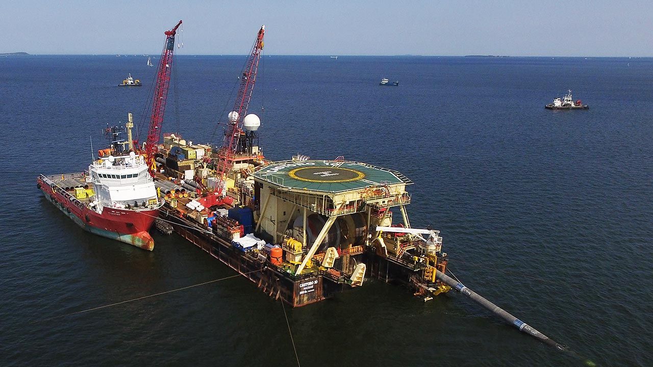 Wiele wskazuje na to, że budowa Nord Stream 2 zostanie wkrótce ukończona (fot. Sean Gallup/Getty Images) Wiele wskazuje na to, że budowa Nord Stream 2 zostanie wkrótce ukończona (fot. Sean Gallup/Getty Images)