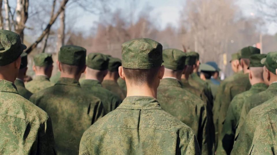 Over 18,000 Russian soldiers have gone AWOL in the Ukraine war: UK