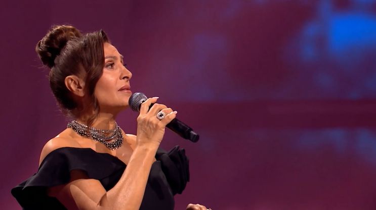 Violetta Kapcewicz – „Voyage, voyage”; „The Voice Senior”, Finał, 14 lutego 2026