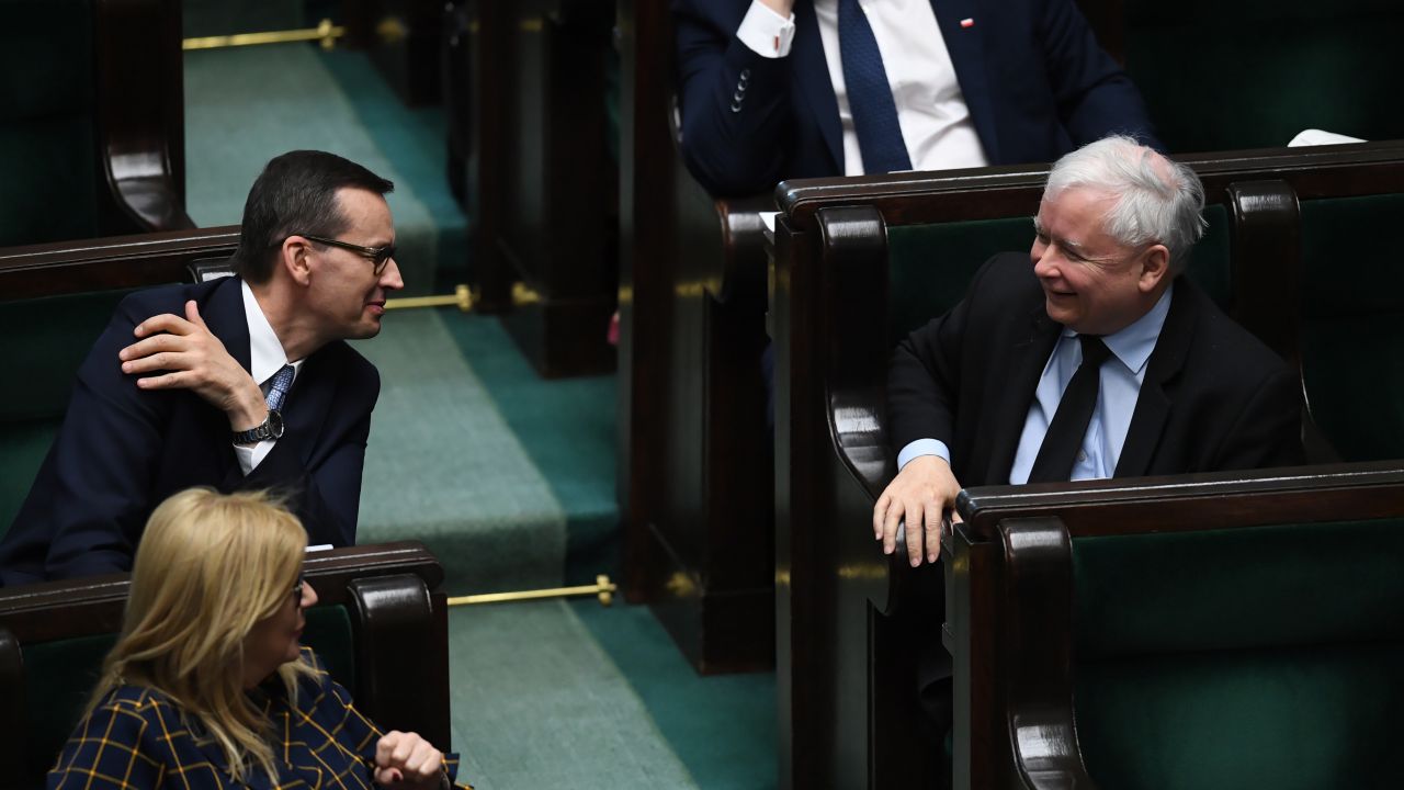 Prezes PiS Jarosław Kaczyński i premier Mateusz Morawiecki (fot. PAP/Radek Pietruszka) Prezes PiS Jarosław Kaczyński i premier Mateusz Morawiecki (fot. PAP/Radek Pietruszka)