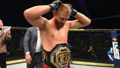 Błachowicz został mistrzem UFC na gali w Abu Zabi (fot. Getty Images)