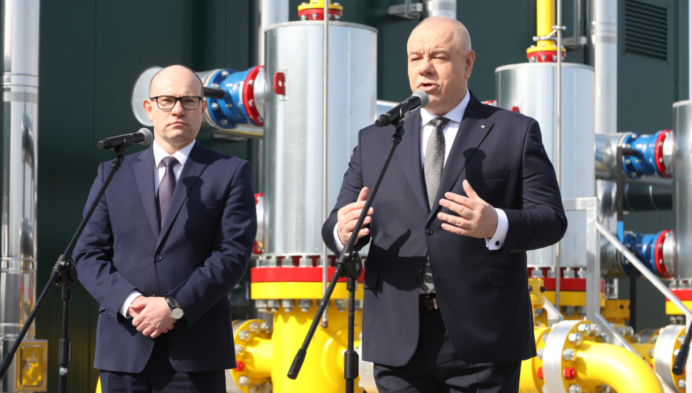 Wicepremier Sasin uczestniczył w otwarciu instalacji gazowej w Ostrożnie (fot. PAP/Artur Reszko)