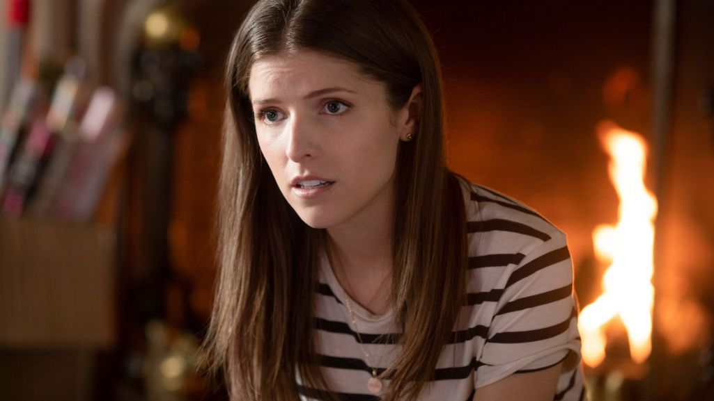 Anna Kendrick jako Stephanie w filmie „Zwyczajna przysługa”. Fot. TVP