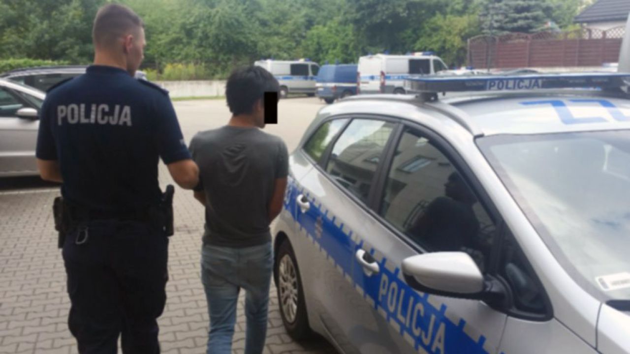 Czy Policja Może Ujawnić Dane Donosiciela Zarwał się sufit pod złodziejem w centrum handlowym. Wpadka