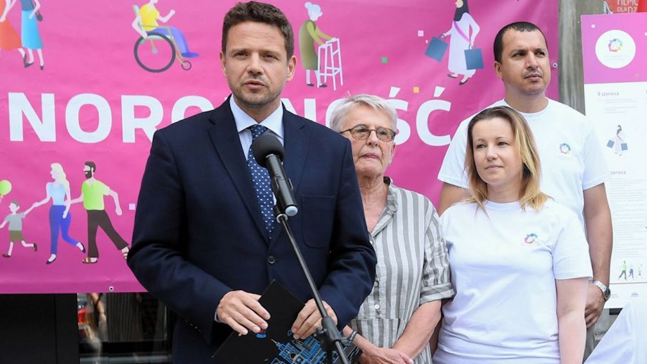 W 2019 roku znów zrobiło się głośno na temat Jolanty Lange, ponieważ podczas Warszawskich Dni Różnorodności wystąpił obok niej prezydent Warszawy Rafał Trzaskowski (fot. arch.PAP/Radek Pietruszka) W 2019 roku znów zrobiło się głośno na temat Jolanty Lange, ponieważ podczas Warszawskich Dni Różnorodności wystąpił obok niej prezydent Warszawy Rafał Trzaskowski (fot. arch.PAP/Radek Pietruszka)