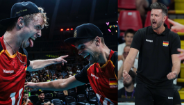 Reprezentacja Niemiec po awansie i Michał Winiarski (fot. FIVB/PAP)