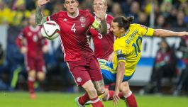 Daniel Agger i Zlatan Ibrahimović (fot. Getty Images)