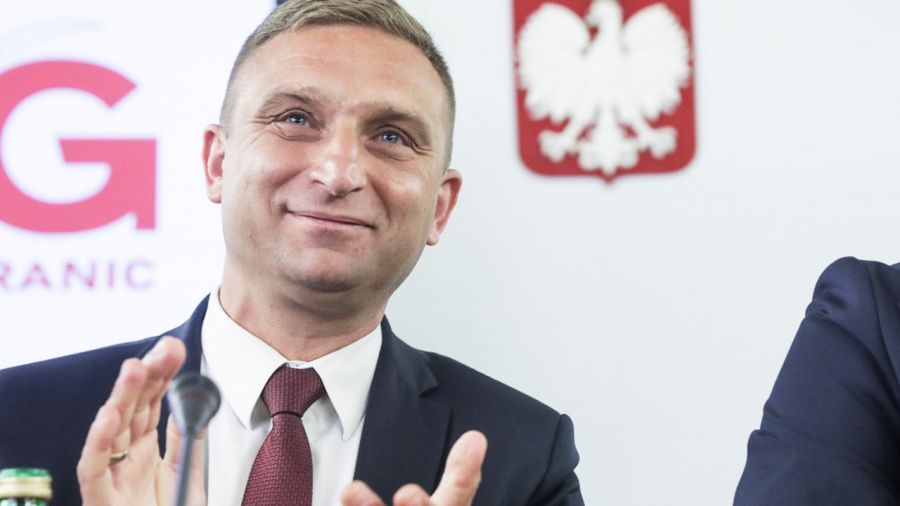 Lider Ruchu Obrony Granic Robert Bąkiewicz  (fot. PAP/Tomasz Gzell)