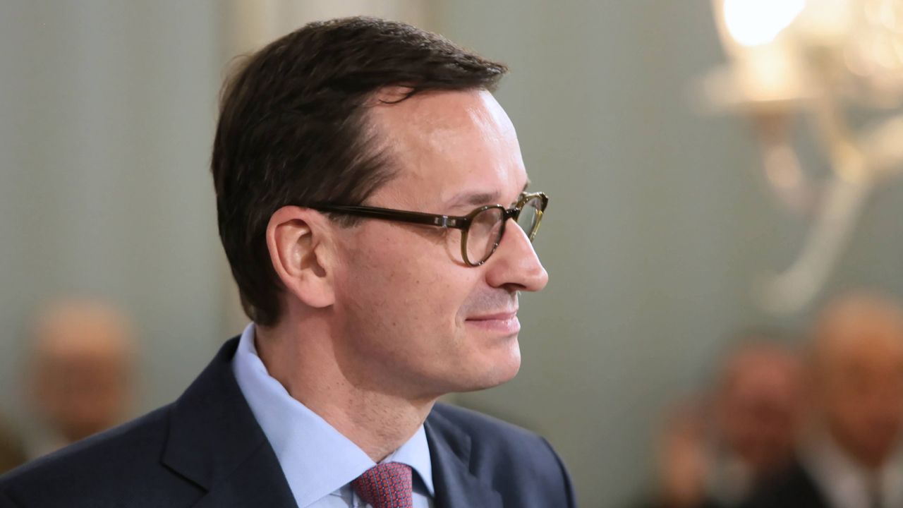– Nie można udawać, że problemu nie ma. Przez alkohol co roku w Polsce umiera 10 tys. osób – powiedział premier Mateusz Morawiecki (fot. PAP/Radek Pietruszka) – Nie można udawać, że problemu nie ma. Przez alkohol co roku w Polsce umiera 10 tys. osób – powiedział premier Mateusz Morawiecki (fot. PAP/Radek Pietruszka)