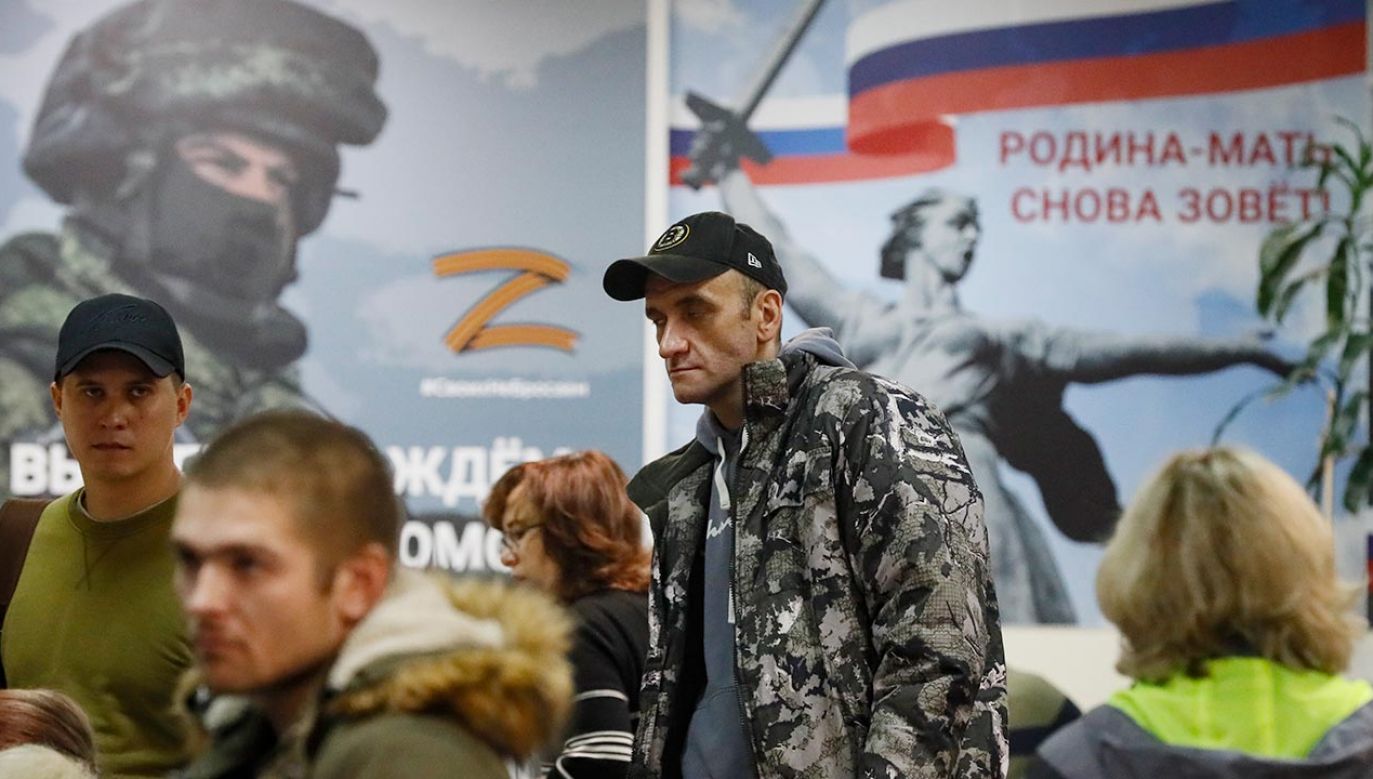 Rosyjski punkt mobilizacyjny (fot. PAP/EPA/YURI KOCHETKOV)