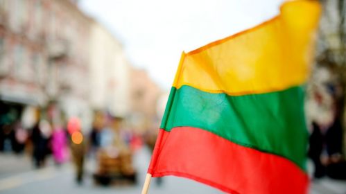 Lithuanian flag. Source: emigras.ru