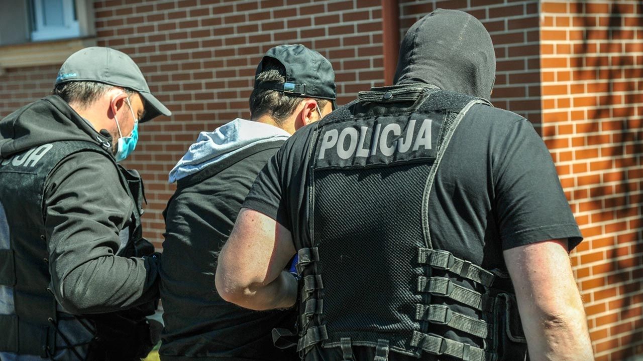 Wszyscy podejrzani zostali tymczasowo aresztowani (fot. Policja) Wszyscy podejrzani zostali tymczasowo aresztowani (fot. Policja)