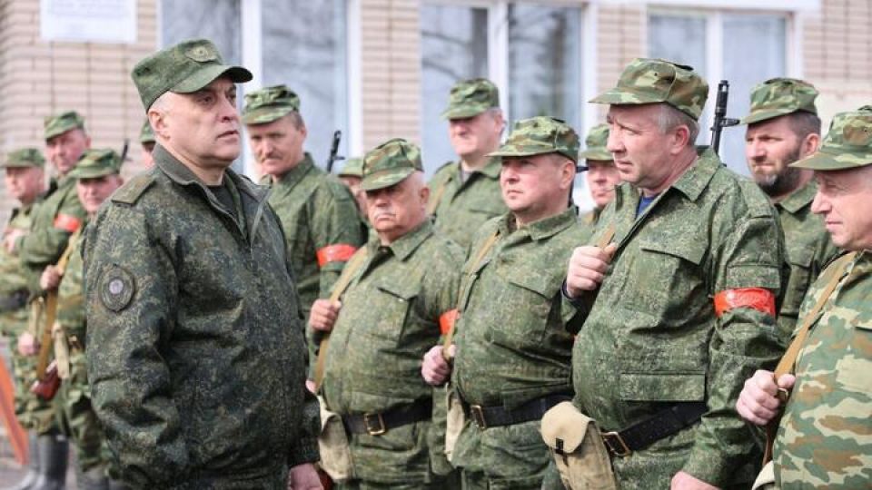 „Wycinają drzewa, umieszczają zęby smoka”. Białoruska armia militaryzuje pogranicze z Litwą