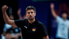 Świetny trenerski debiut Winiarskiego. "Szaleniec mógłby nam dać 30 procent" (fot. Volleyball World)