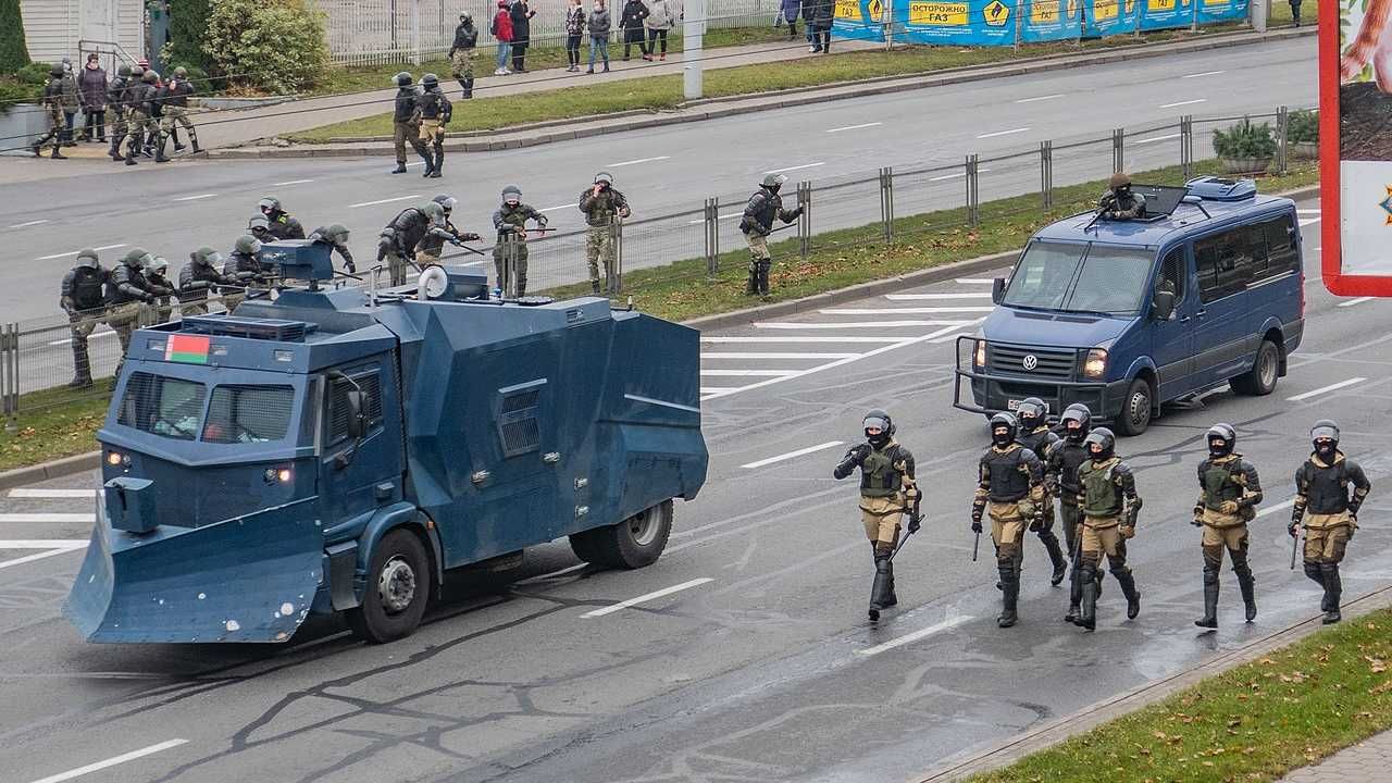 Reżim Łukaszenki brutalnie tłumi protesty (fot. Wiki 3.0/Homoatrox) Reżim Łukaszenki brutalnie tłumi protesty (fot. Wiki 3.0/Homoatrox)