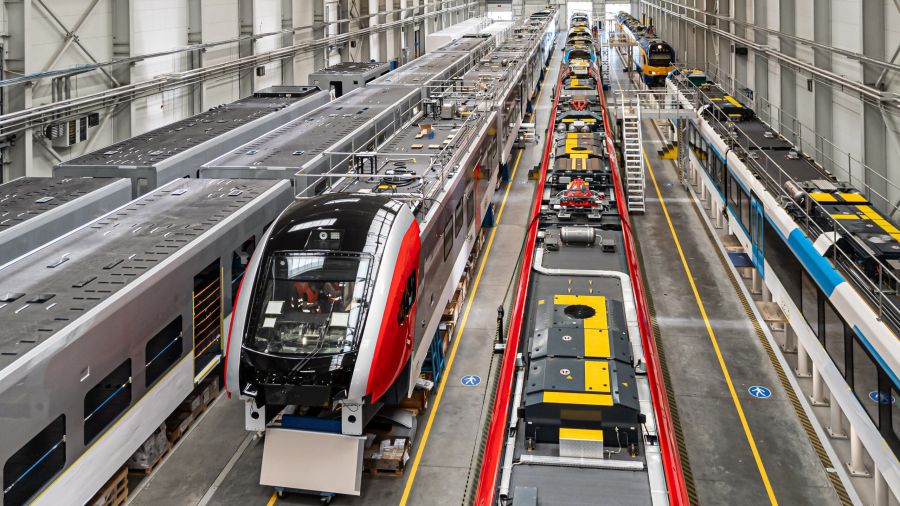 Lithuania has ordered 15 trains: nine electric and six battery-powered. (LTG Link)