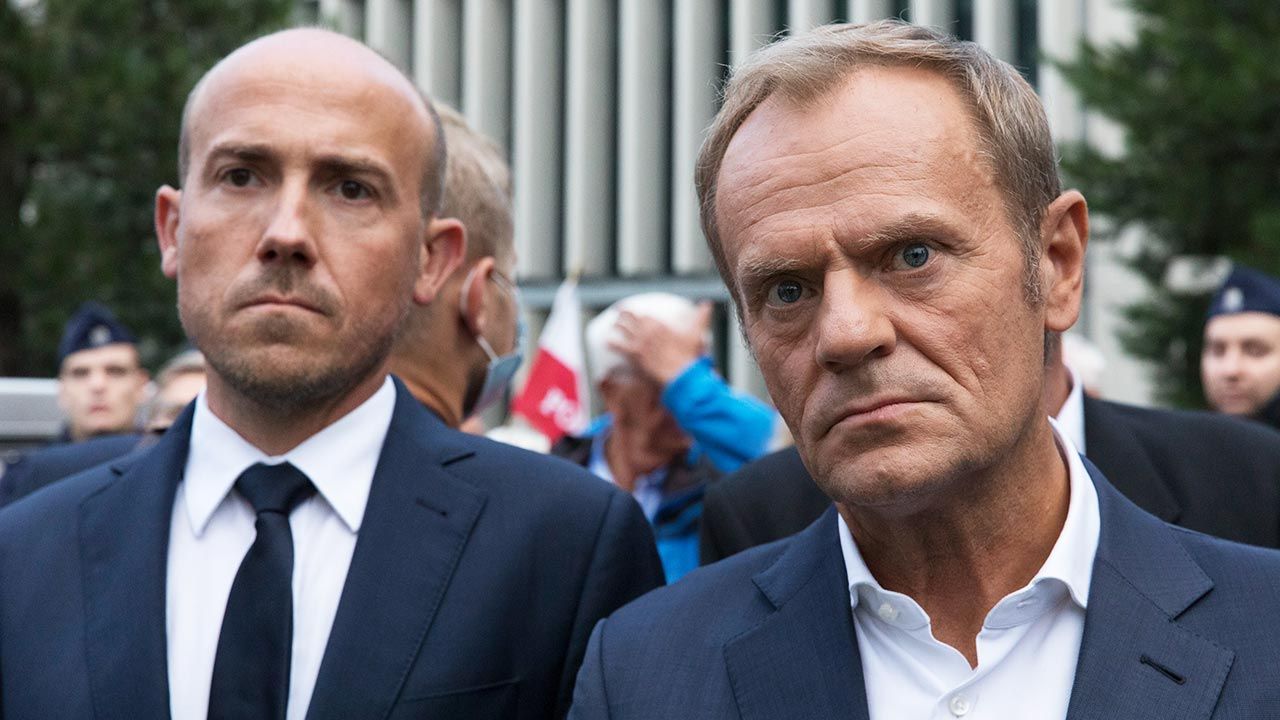 Lider Platformy Obywatelskiej Donald Tusk oraz szef klubu KO Borys Budka (fot. Forum/Wojciech Krynski) Lider Platformy Obywatelskiej Donald Tusk oraz szef klubu KO Borys Budka (fot. Forum/Wojciech Krynski)