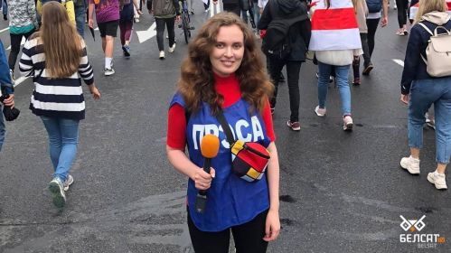 Журналістка «Белсату» Кацярына Андрэева падчас працы на пратэстах 2020 года. Фота: Белсат