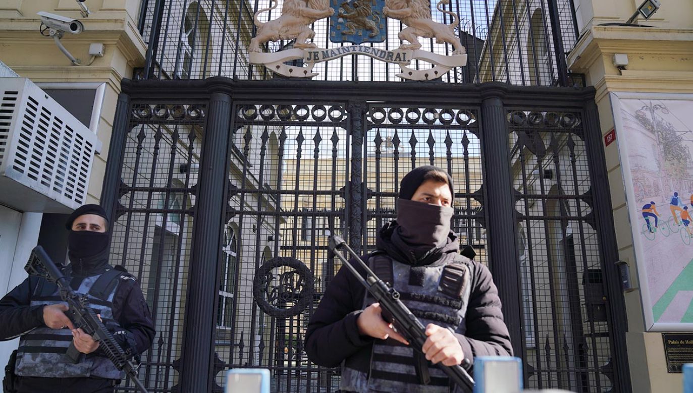 O zamknięciu konsulatów zdecydowały względy bezpieczeństwa (fot. Cemal Yurttas/ dia images via Getty Images)