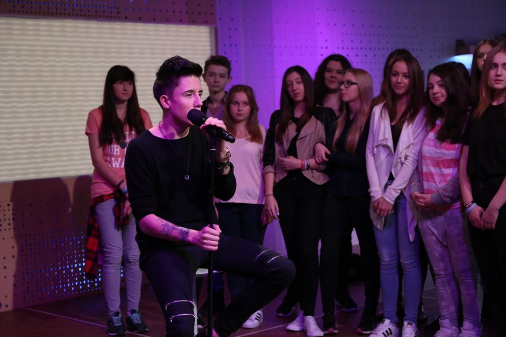 Dawid Kwiatkowski na scenie PnŚ w utworze  „Droga” /fot. Agencja Forum/