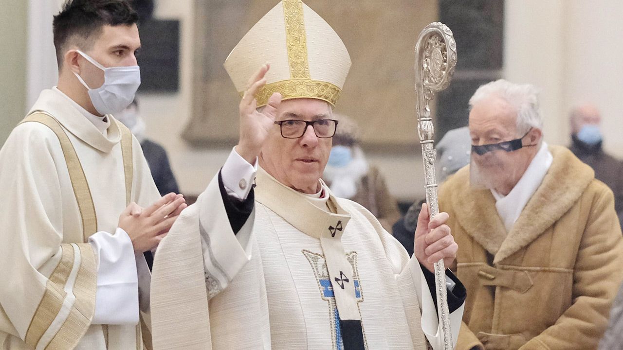 Arcybiskup Wiktor Skworc rezygnuje z tytułu. Nie będzie honorowym obywatelem Tarnowa - Vimarsana News