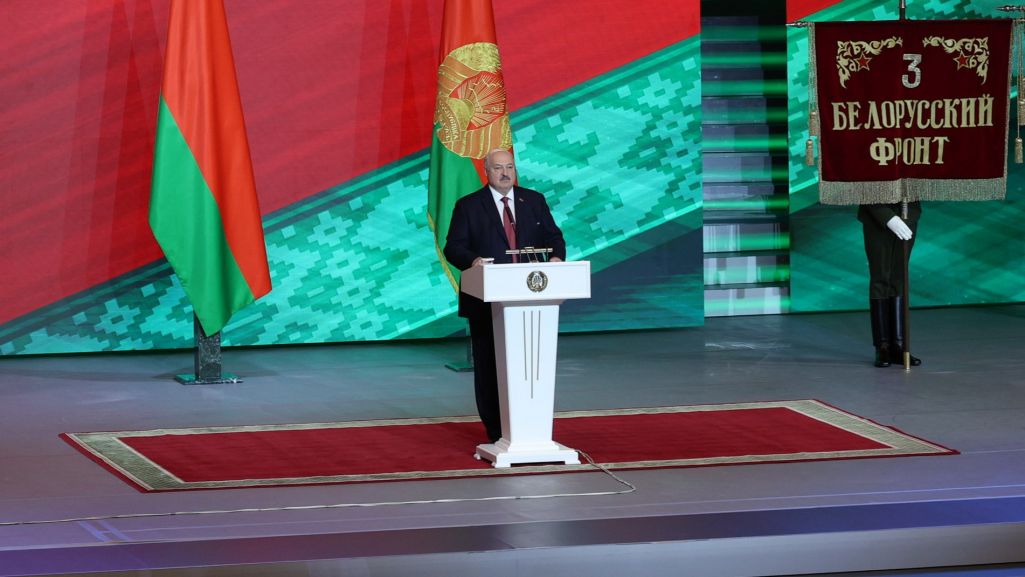 Аляксандр Лукашэнка выступае на сходзе з нагоды Дня Рэспублікі. Менск, Беларусь. 1 ліпеня 2025 года. Фота: president.gov.by